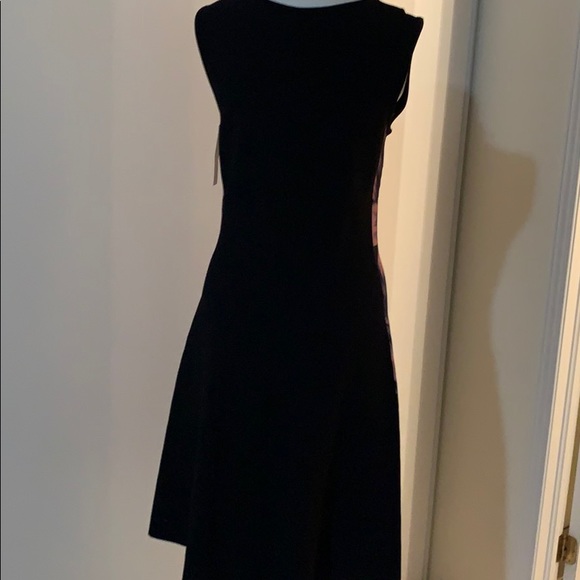 MARCCAIN navy knit dress with stripe on the side - Picture 3 of 7